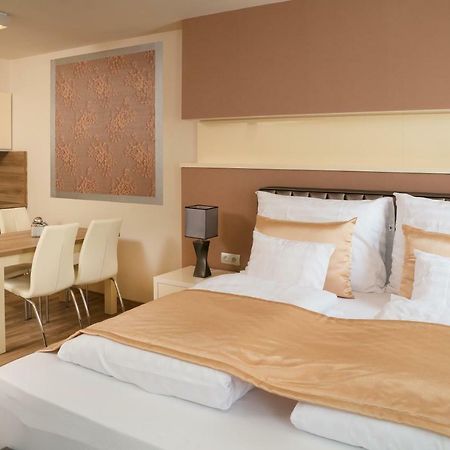 Aparthotel Főtér Rezidencia 2 Győr Esterno foto