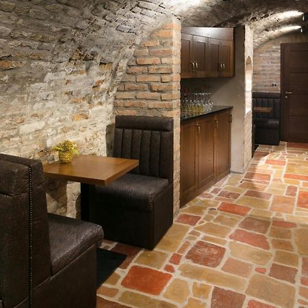 Aparthotel Főtér Rezidencia 2 Győr Esterno foto