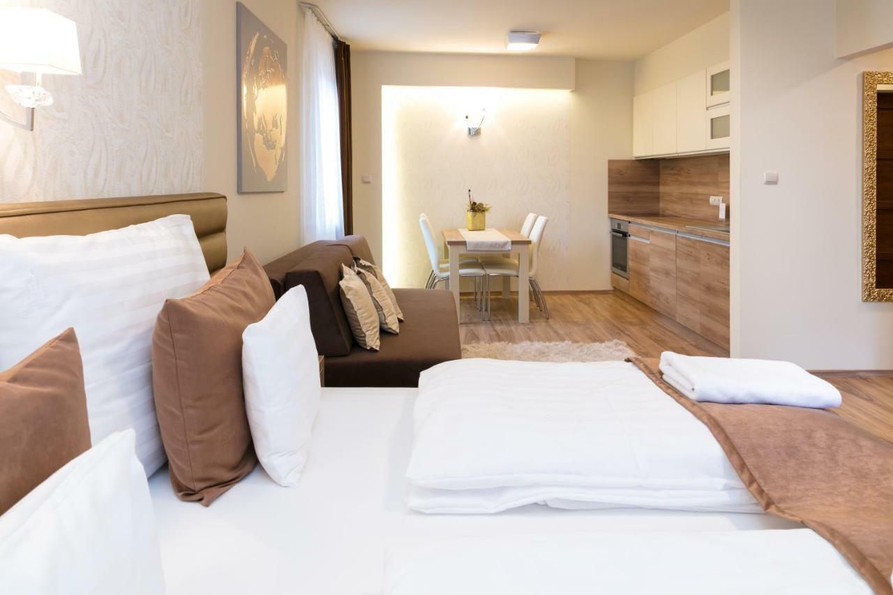 Aparthotel Főtér Rezidencia 2 Győr Esterno foto