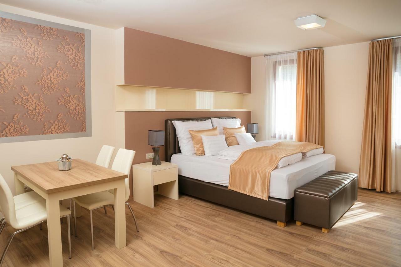 Aparthotel Főtér Rezidencia 2 Győr Esterno foto