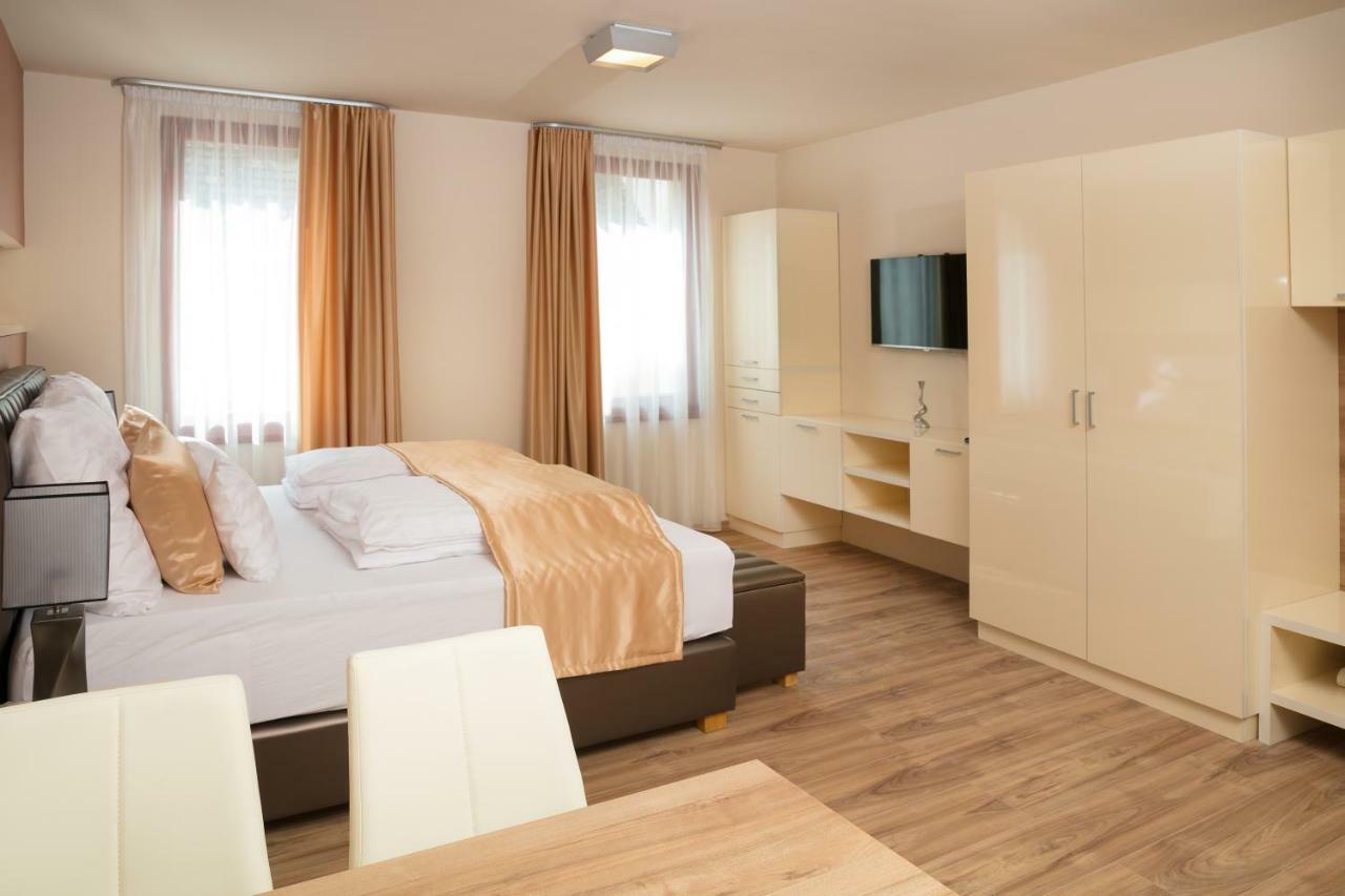 Aparthotel Főtér Rezidencia 2 Győr Esterno foto