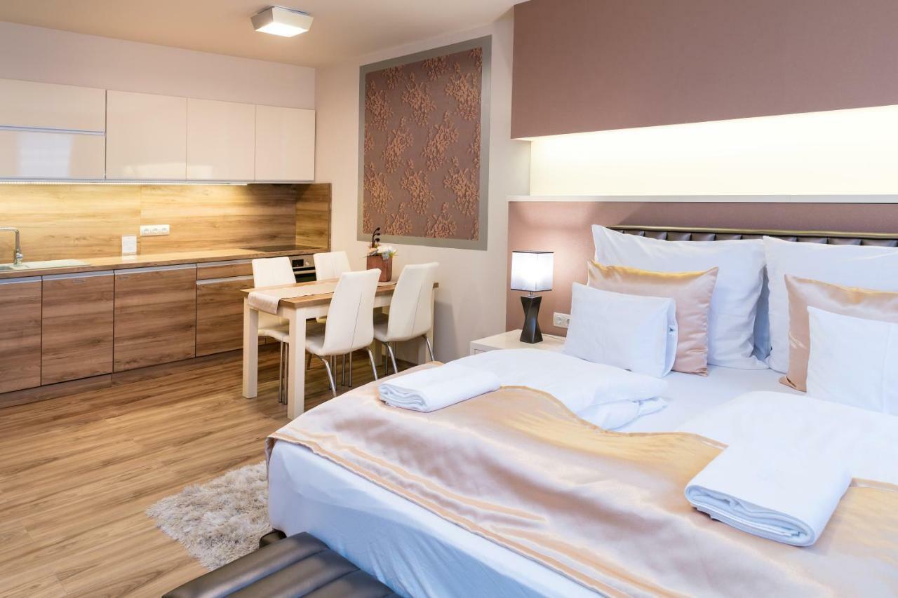 Aparthotel Főtér Rezidencia 2 Győr Esterno foto