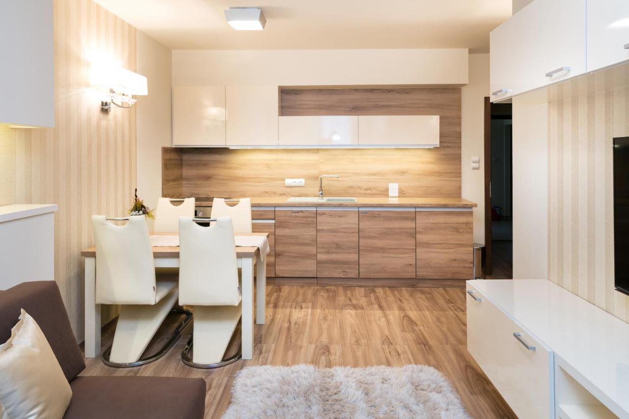 Aparthotel Főtér Rezidencia 2 Győr Esterno foto