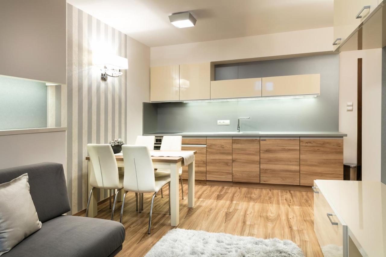 Aparthotel Főtér Rezidencia 2 Győr Esterno foto