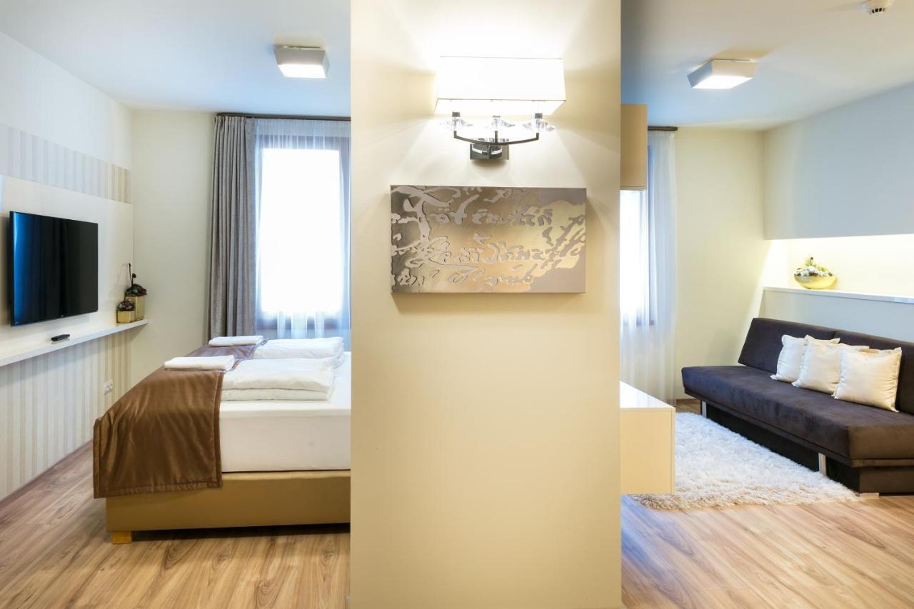 Aparthotel Főtér Rezidencia 2 Győr Esterno foto