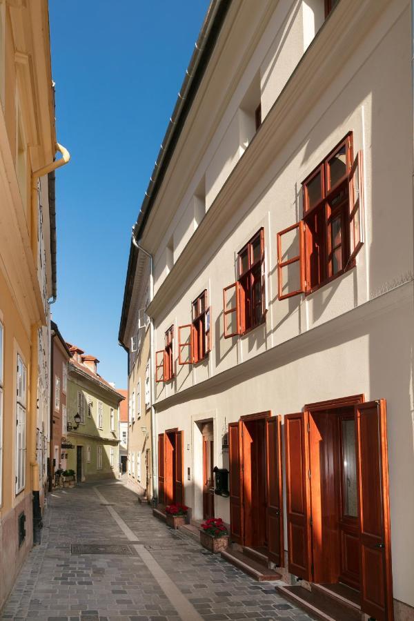 Aparthotel Főtér Rezidencia 2 Győr Esterno foto